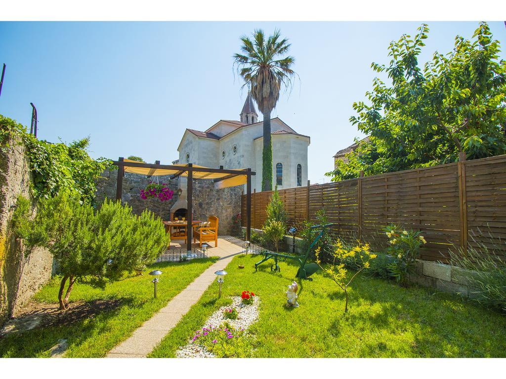 Apartments Cambi Kaštela Pokoj fotografie