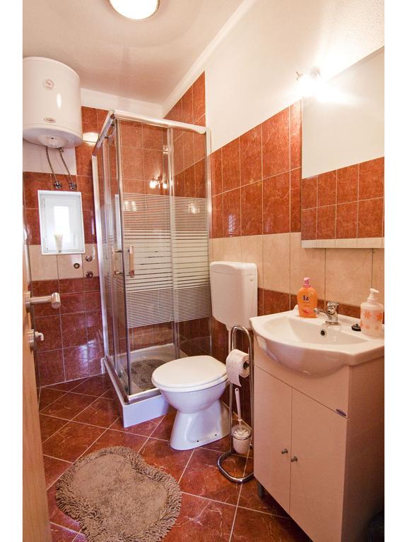 Apartments Cambi Kaštela Pokoj fotografie